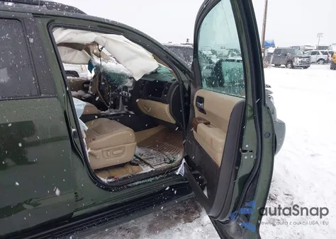 2010 Toyota Sequoia Platinum 5.7L V8 from USA, damaged, VIN 5TDDY5G17AS037888